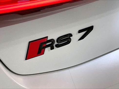 Used 2025 Audi RS 7 Performance w/ Matte Carbon Package AWD/4WD image 34