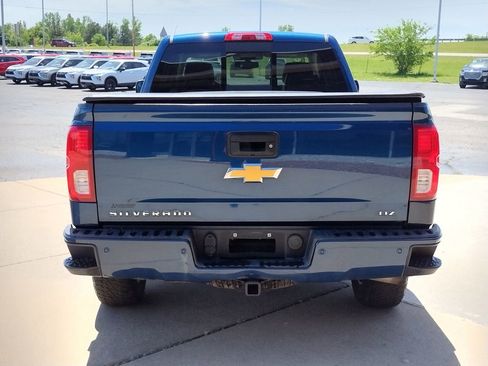 Used 2018 Chevrolet Silverado 1500 LTZ Z71 w/ LTZ Plus Package AWD/4WD image 15