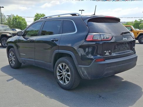 Certified 2019 Jeep Cherokee Latitude Plus w/ Comfort/Convenience Group AWD/4WD image 4
