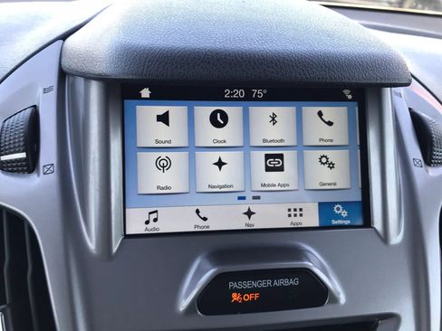 Used 2018 Ford Transit Connect XLT image 23