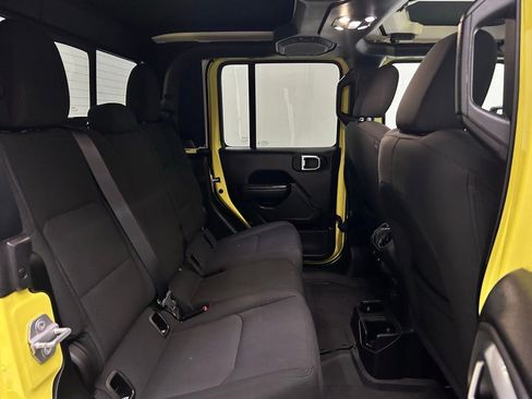 Certified 2023 Jeep Gladiator Sport image 15