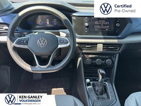 Used 2024 Volkswagen Taos SE AWD/4WD image 15