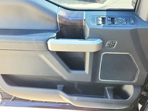 Used 2022 Ford F350 Lariat w/ Lariat Ultimate Package AWD/4WD image 18
