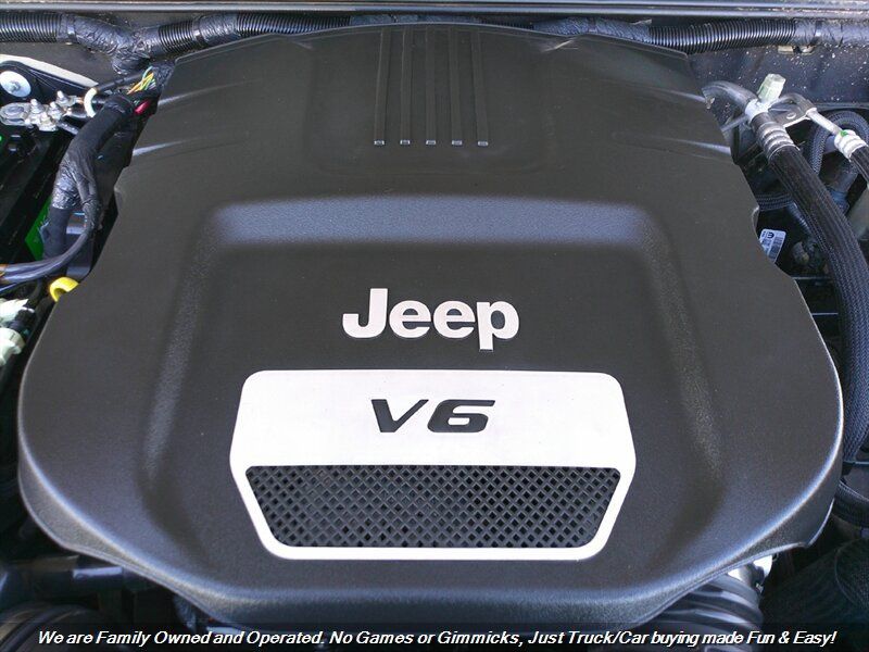 Used 2017 Jeep Wrangler Unlimited Sport w/ Quick Order Package 24S AWD/4WD image 43