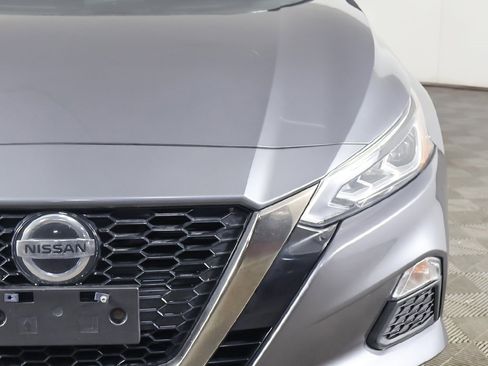 Used 2020 Nissan Altima 2.5 SR image 11