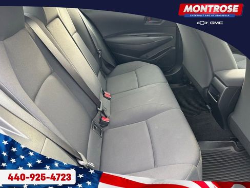 Used 2022 Toyota Corolla LE image 29