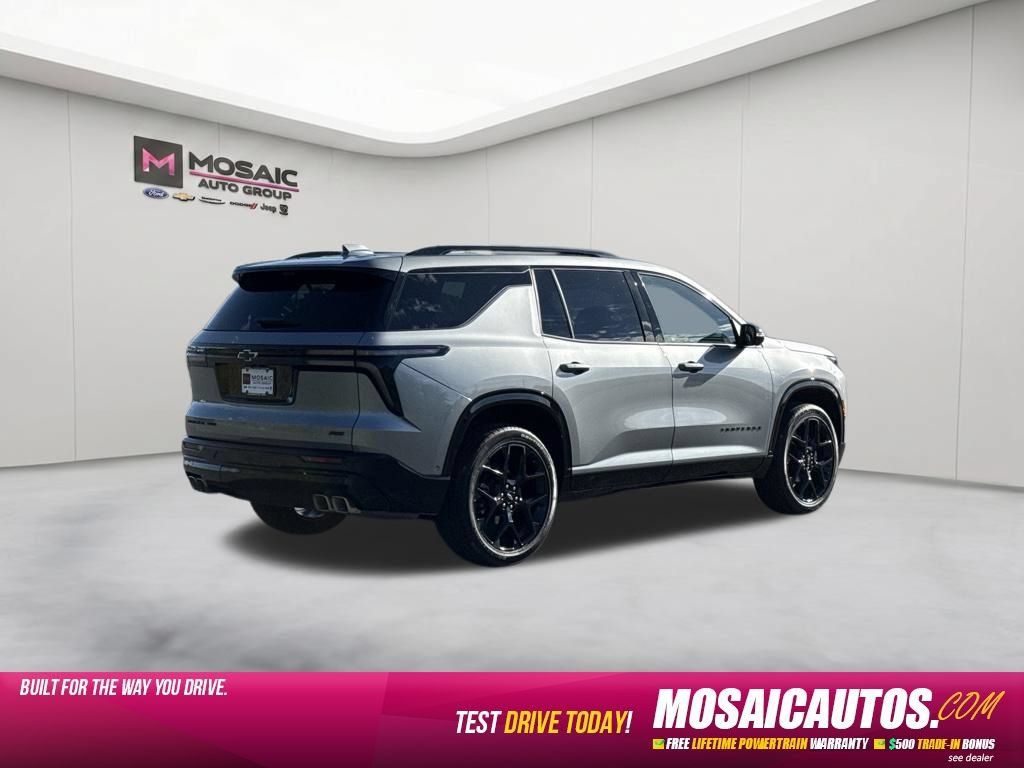 Used 2026 Chevrolet Traverse RS AWD/4WD image 7