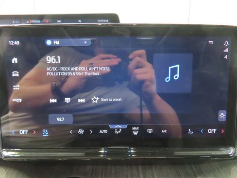 Used 2025 Ford Expedition Max Platinum w/ Platinum Ultimate Package image 30