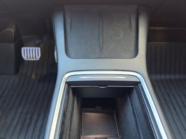 Used 2022 Tesla Model Y Performance AWD/4WD image 32