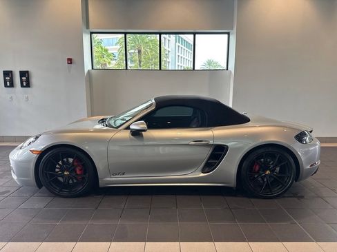 Used 2019 Porsche 718 Boxster GTS RWD image 2