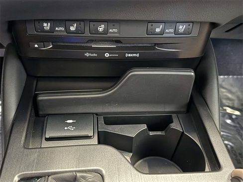 Certified 2022 Lexus ES 350 w/ Premium Package image 23