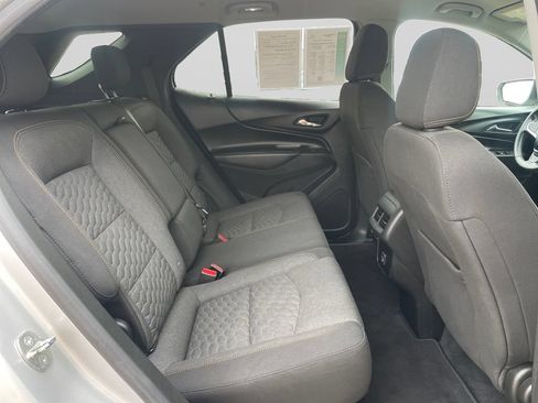 Used 2019 Chevrolet Equinox LT w/ Driver Convenience Package AWD/4WD image 14