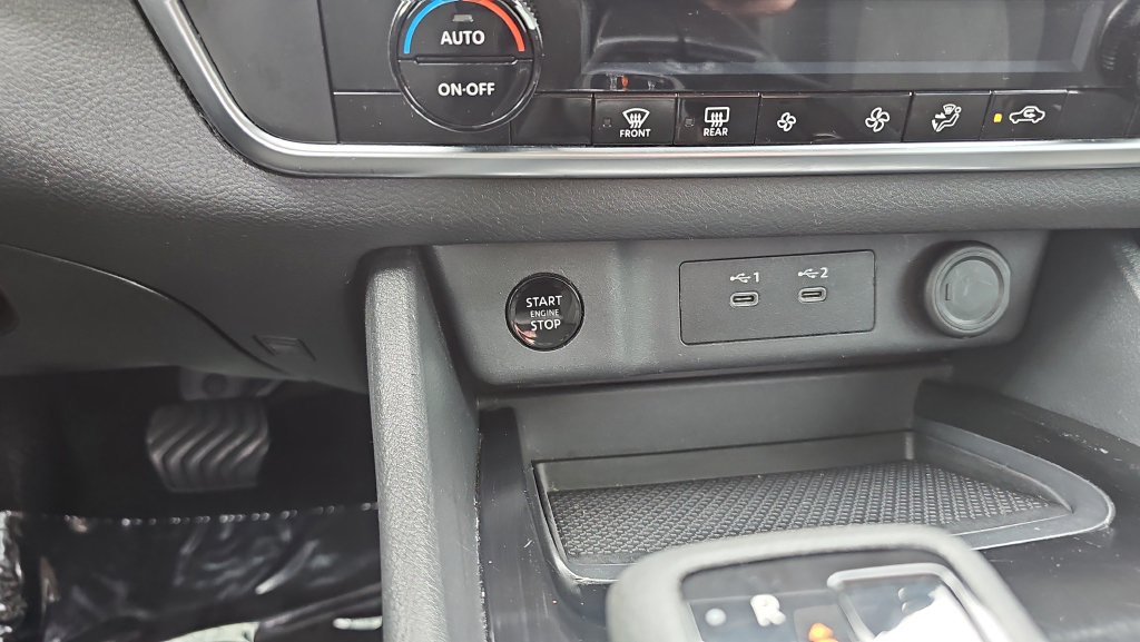 Used 2024 Nissan Rogue SV AWD/4WD image 21