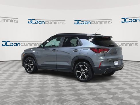Used 2021 Chevrolet TrailBlazer RS w/ Sun and Liftgate Package FWD image 7