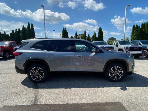 New 2026 Buick Enclave Sport Touring w/ Power Package image 8