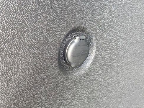 Used 2015 Chevrolet Traverse LT FWD image 28