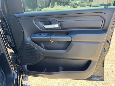 Used 2026 RAM 1500 Express AWD/4WD image 31