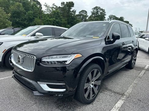 Used 2023 Volvo XC90 B6 Ultimate w/ Lounge Package AWD/4WD image 4