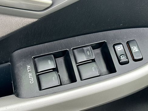 Used 2013 Toyota Prius Two image 12