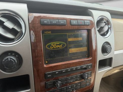Used 2010 Ford F150 XLT AWD/4WD image 26