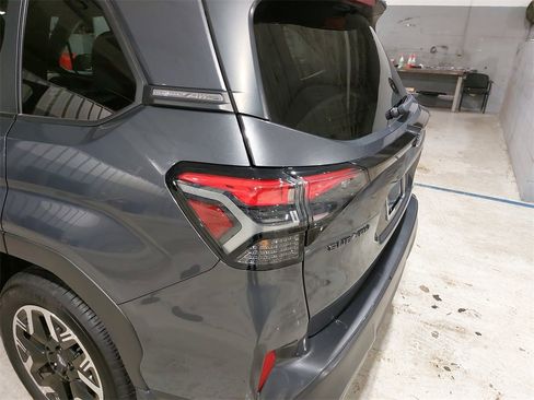 Used 2025 Subaru Forester Premium w/ Convenience Package #1 image 36