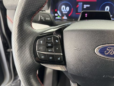 Used 2025 Ford Explorer ST-Line AWD/4WD image 28