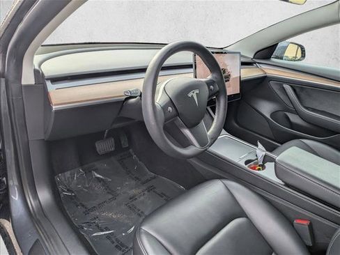 Used 2022 Tesla Model 3 image 9