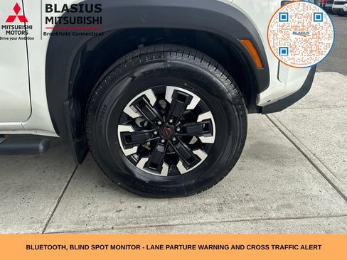 Used 2022 Nissan Frontier PRO-4X AWD/4WD image 4