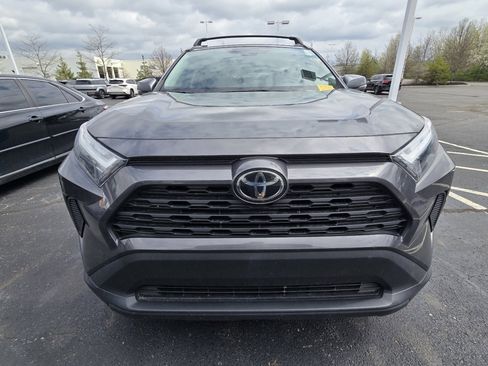Used 2023 Toyota RAV4 XLE w/ Convenience Package image 2