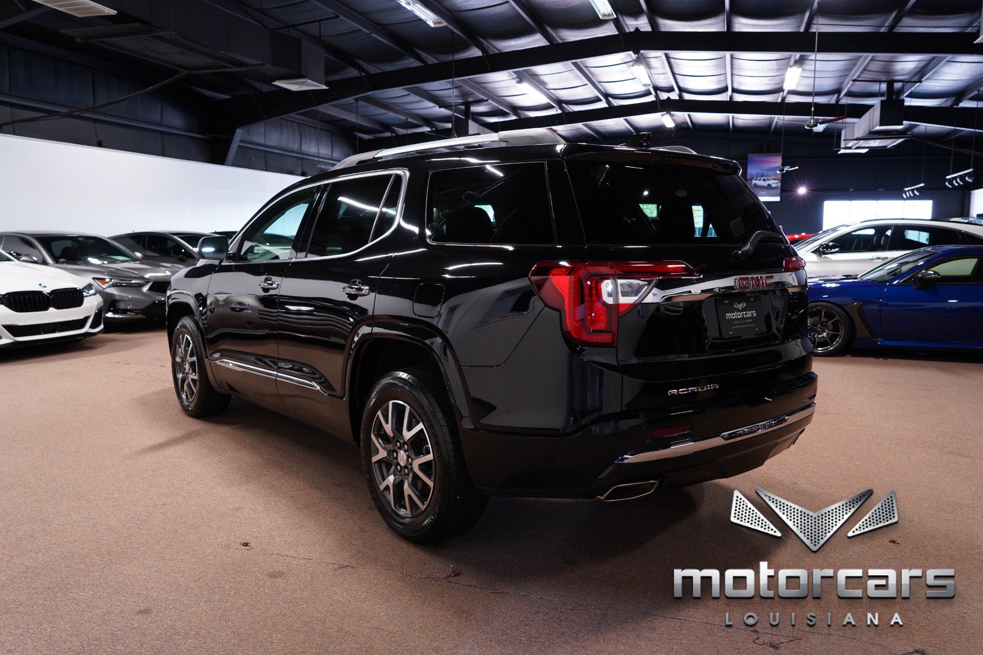 Used 2021 GMC Acadia Denali w/ Denali Technology Package FWD image 5
