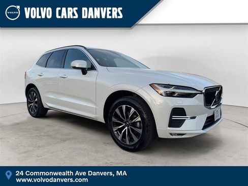 Certified 2023 Volvo XC60 B5 Core image 1