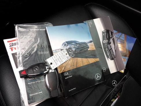 Used 2018 Mercedes-Benz GLA 250 image 26