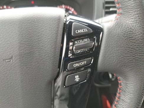 Used 2024 Nissan Frontier PRO-4X w/ Technology Package image 16