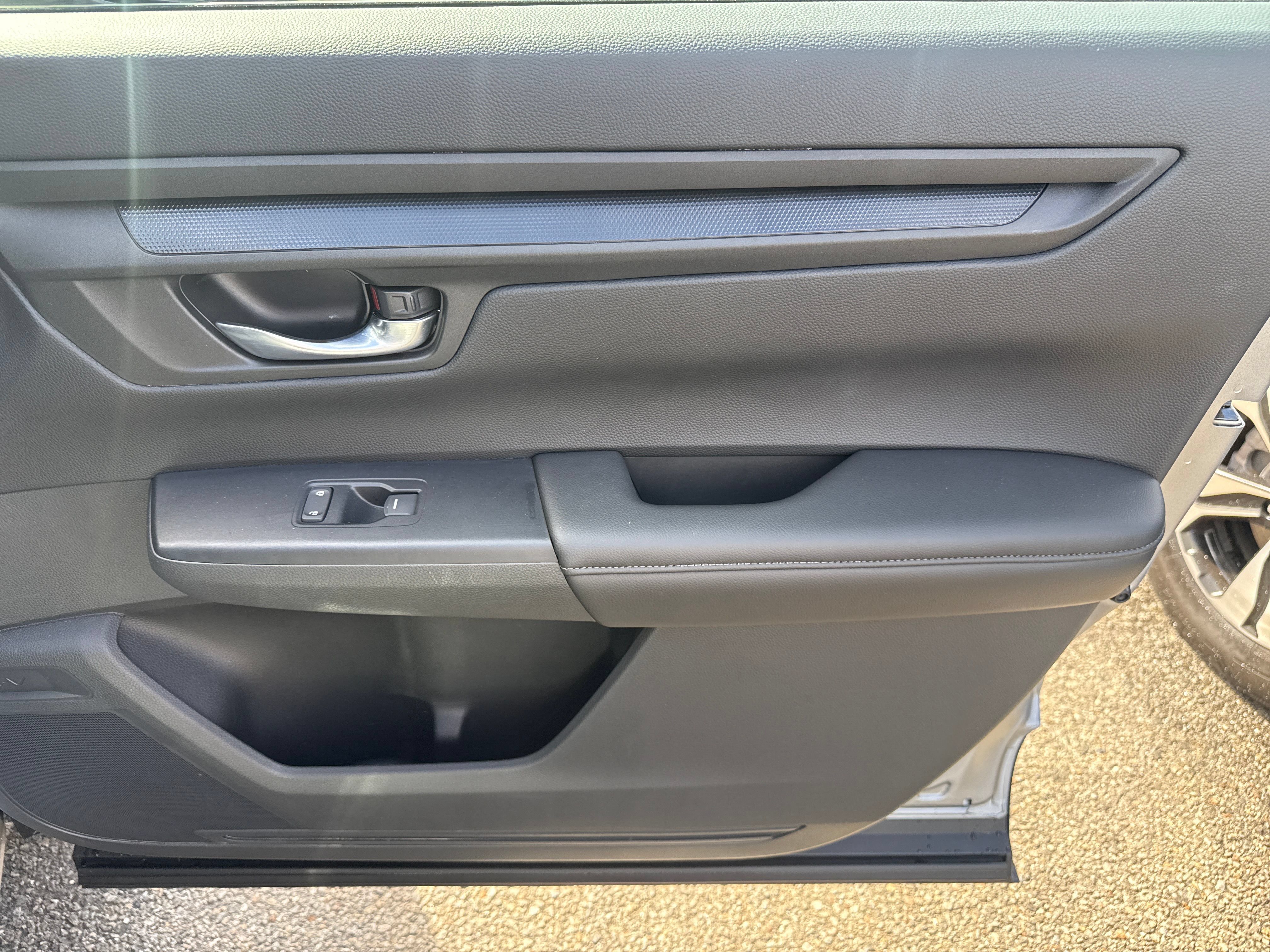 Certified 2025 Honda CR-V LX image 24
