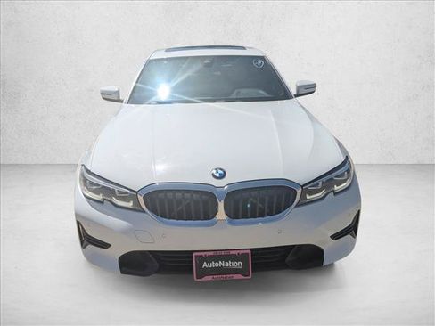 Used 2022 BMW 330i Sedan w/ Convenience Package RWD image 2