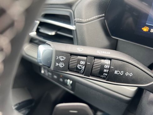 New 2026 Chevrolet Traverse LT w/ Sun and Wheel Package image 14