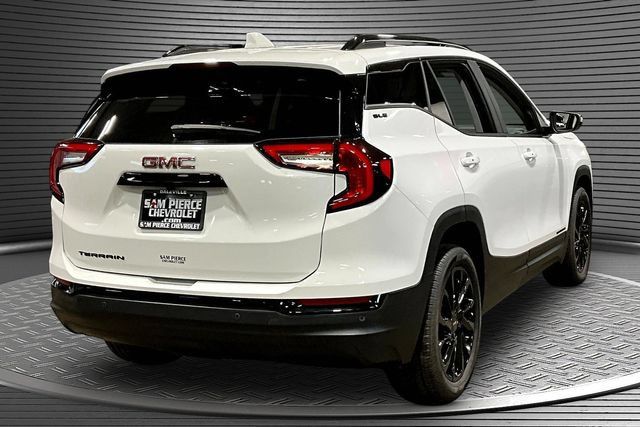 Certified 2024 GMC Terrain SLE w/ Driver Convenience Package FWD image 6