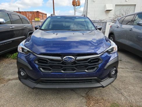 Used 2025 Subaru Crosstrek 2.0i Premium image 8