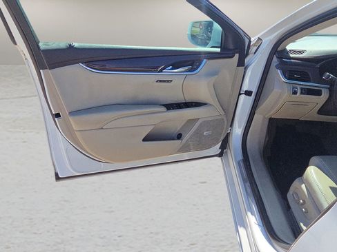 Used 2016 Cadillac XTS Luxury FWD image 24