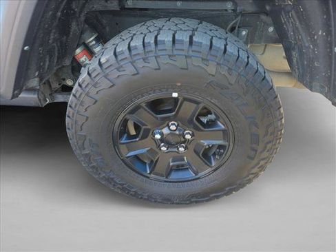 Used 2022 Jeep Gladiator Mojave w/ Trailer Tow Package image 9