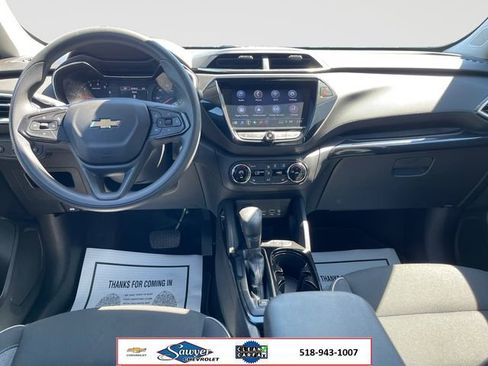 Used 2023 Chevrolet TrailBlazer LT w/ Convenience Package AWD/4WD image 15