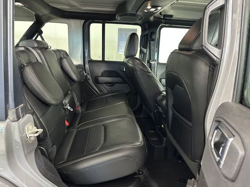 Used 2023 Jeep Wrangler Unlimited Sahara w/ Cold Weather Group image 27