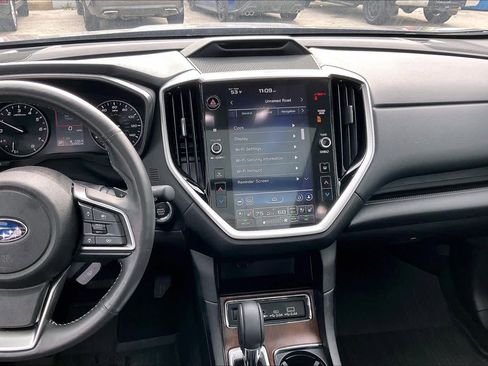 Used 2023 Subaru Ascent Touring image 6