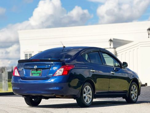 Used 2014 Nissan Versa SV w/ Convenience Package FWD image 12