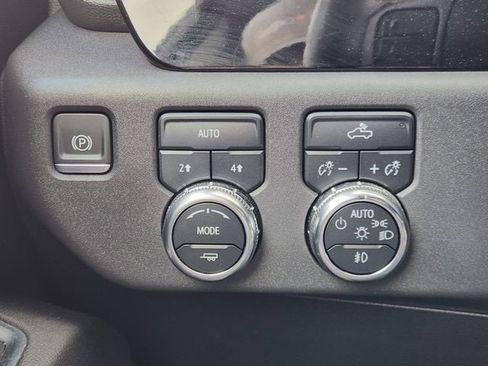 Certified 2024 GMC Sierra 1500 Elevation AWD/4WD image 18
