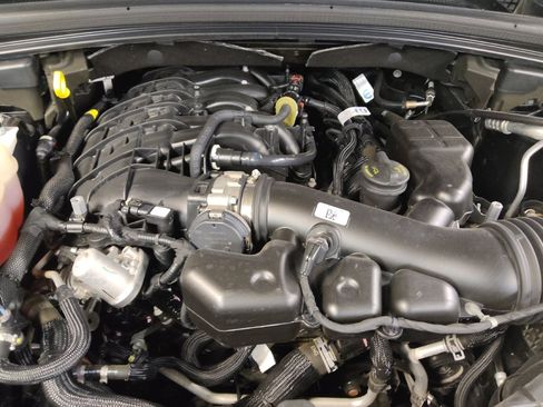 Used 2023 Jeep Grand Cherokee L Laredo AWD/4WD image 30