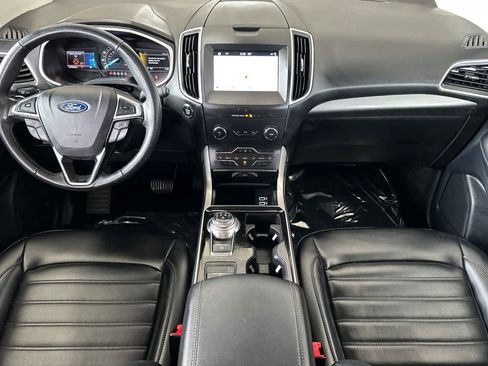 Used 2019 Ford Edge SEL w/ Equipment Group 201A image 3
