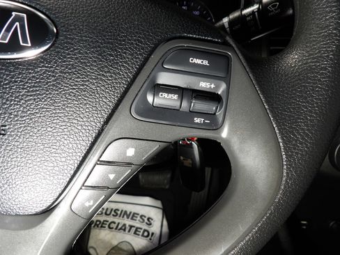 Used 2018 Kia Forte LX w/ LX Rear Camera Package FWD image 16