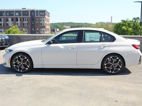 New 2026 BMW 330i xDrive Sedan w/ M Sport Package AWD/4WD image 5