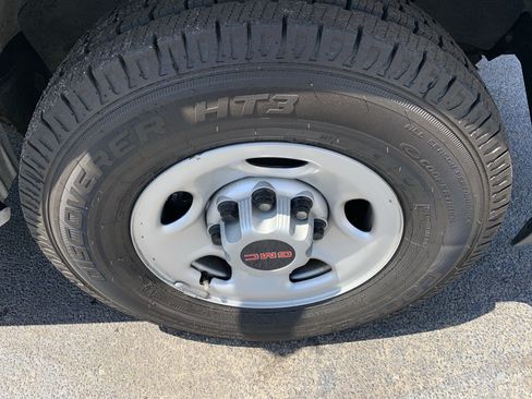 Used 2023 GMC Savana 2500 Extended RWD image 13